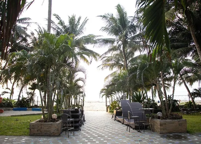 Mombasa Bamburi Beach Studio A11 - Pool & Beach - Sleeps 3
